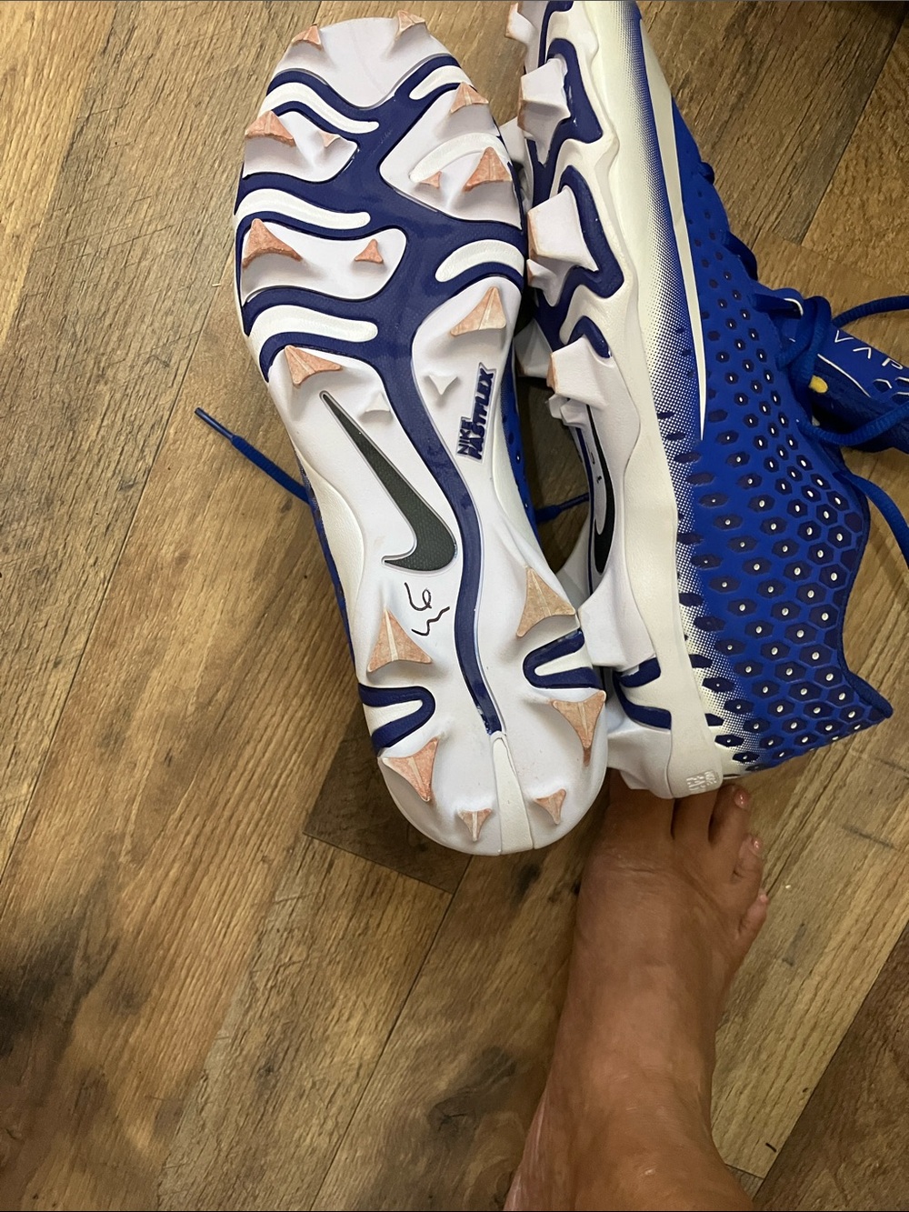 Nike Vapor Adult Blue and White Athletic Cleats - Picture 5 of 8